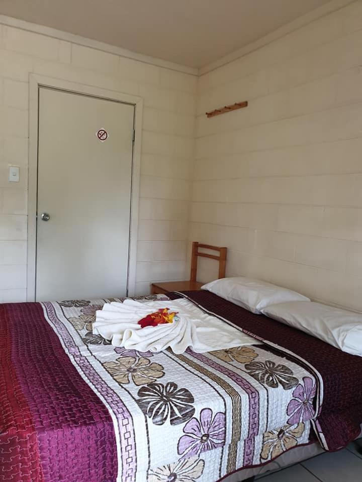 Transit Motel Mulifanua Extérieur photo